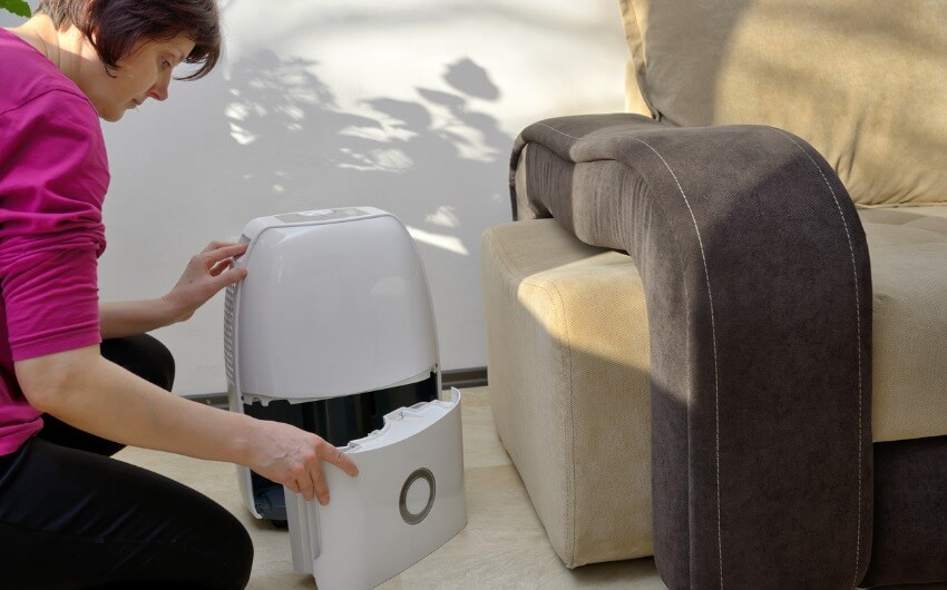 Dehumidifiers Malta (What Does a Dehumidifier Do)