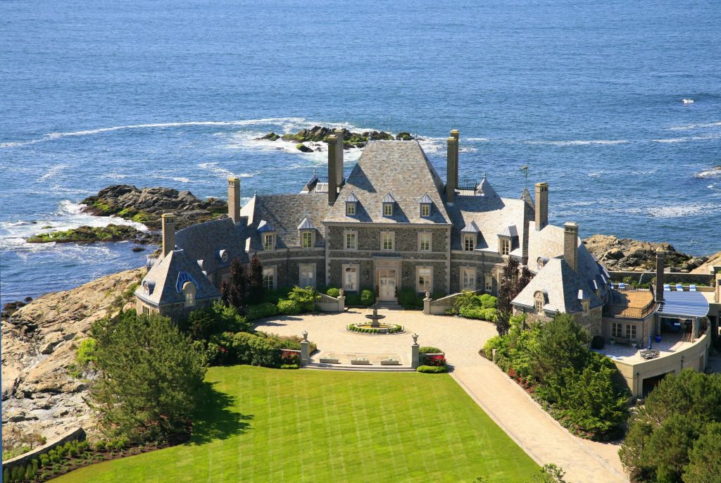 Newport Residences Flat in Newport, Rhode Island